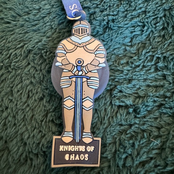 New Orleans Mardi Gras 2023 Knights Of‎ Chaos Light Up Throw. Still Lights Up! - Picture 1 of 4